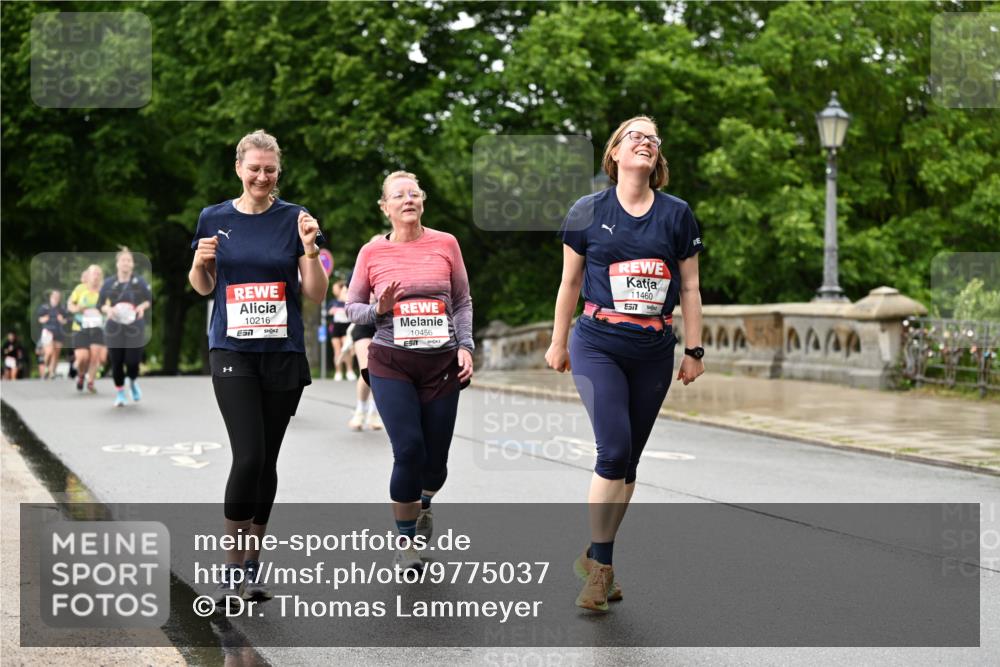 14.06.2026 - REWE Women's Run Dr. Thomas Lammeyer http://msf.ph/oto/9775037 14.06.2026 09:56:41 Laufen 10216, 10456, 517, 11460, 57 meine-sportfotos.de