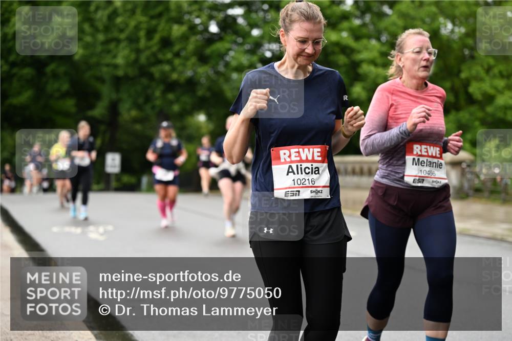 14.06.2026 - REWE Women's Run Dr. Thomas Lammeyer http://msf.ph/oto/9775050 14.06.2026 09:56:43 Laufen 10216, 10456, 7 meine-sportfotos.de