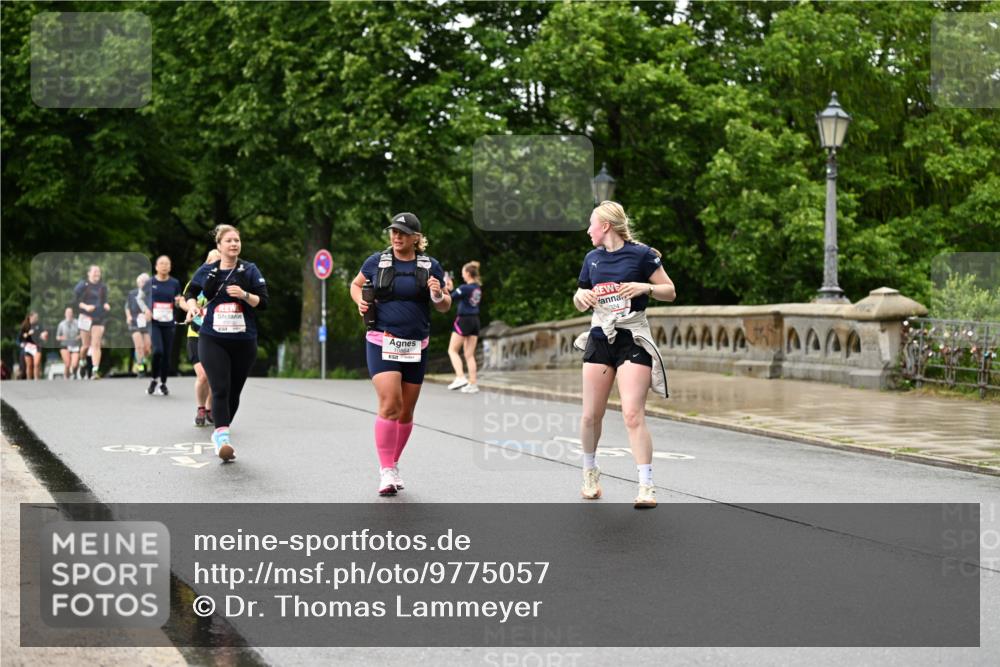 14.06.2026 - REWE Women's Run Dr. Thomas Lammeyer http://msf.ph/oto/9775057 14.06.2026 09:56:45 Laufen 024, 10864 meine-sportfotos.de