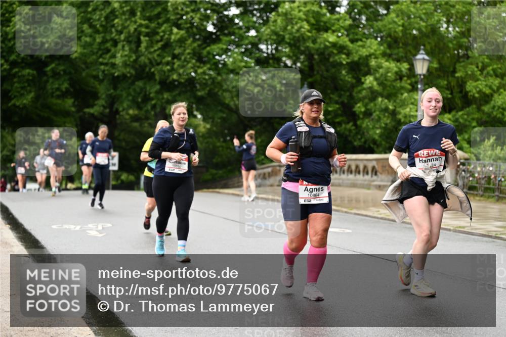 14.06.2026 - REWE Women's Run Dr. Thomas Lammeyer http://msf.ph/oto/9775067 14.06.2026 09:56:47 Laufen 10592, 10864 meine-sportfotos.de