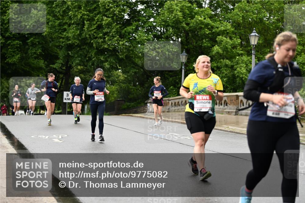 14.06.2026 - REWE Women's Run Dr. Thomas Lammeyer http://msf.ph/oto/9775082 14.06.2026 09:56:50 Laufen 3, 11226, 11000 meine-sportfotos.de