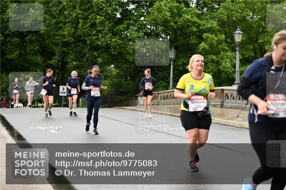 14.06.2026 - REWE Women's Run Dr. Thomas Lammeyer http://msf.ph/oto/9775083 14.06.2026 09:56:50 Laufen 3, 11226, 11000 meine-sportfotos.de