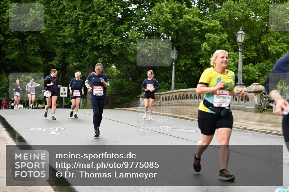 14.06.2026 - REWE Women's Run Dr. Thomas Lammeyer http://msf.ph/oto/9775085 14.06.2026 09:56:50 Laufen 3, 11, 000 meine-sportfotos.de