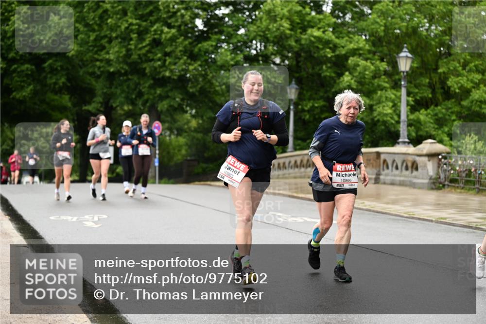 14.06.2026 - REWE Women's Run Dr. Thomas Lammeyer http://msf.ph/oto/9775102 14.06.2026 09:56:56 Laufen 10865, 10866, 7 meine-sportfotos.de