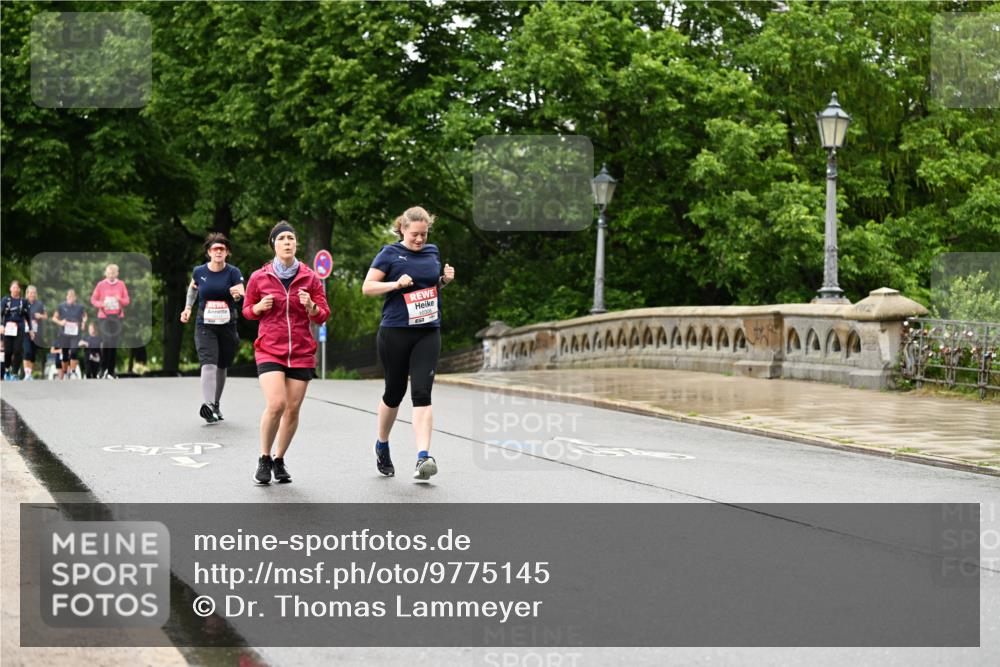 14.06.2026 - REWE Women's Run Dr. Thomas Lammeyer http://msf.ph/oto/9775145 14.06.2026 09:57:10 Laufen 10306 meine-sportfotos.de
