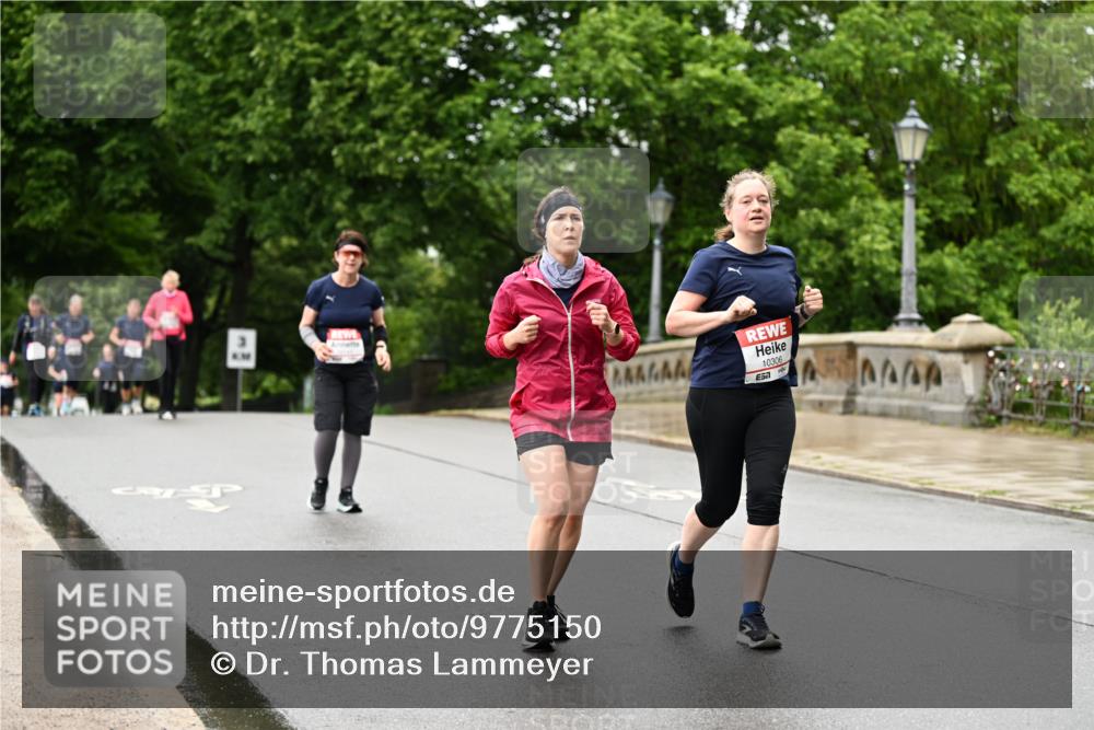 14.06.2026 - REWE Women's Run Dr. Thomas Lammeyer http://msf.ph/oto/9775150 14.06.2026 09:57:12 Laufen 10306, 24224 meine-sportfotos.de