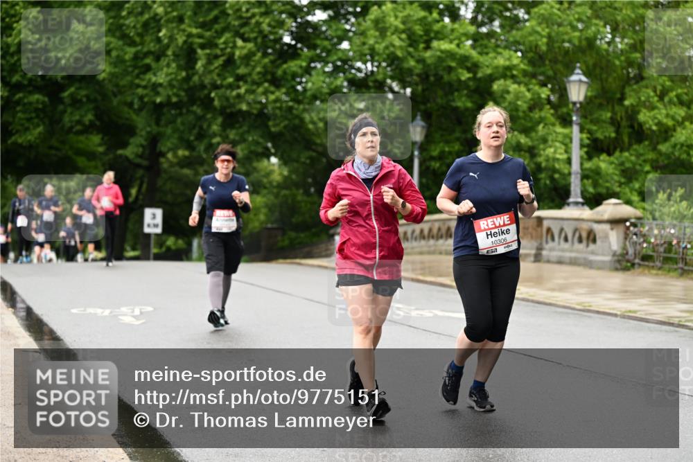 14.06.2026 - REWE Women's Run Dr. Thomas Lammeyer http://msf.ph/oto/9775151 14.06.2026 09:57:12 Laufen 10306, 57, 7234 meine-sportfotos.de