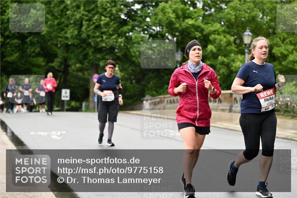 14.06.2026 - REWE Women's Run Dr. Thomas Lammeyer http://msf.ph/oto/9775158 14.06.2026 09:57:13 Laufen 10306, 57 meine-sportfotos.de
