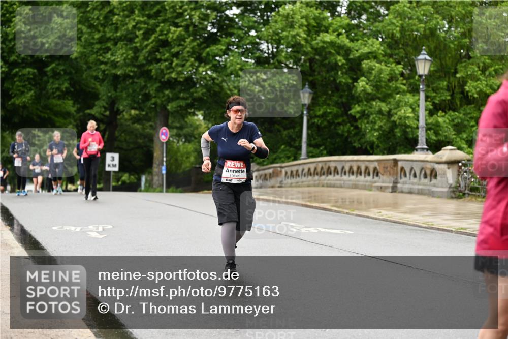 14.06.2026 - REWE Women's Run Dr. Thomas Lammeyer http://msf.ph/oto/9775163 14.06.2026 09:57:14 Laufen 10141, 57 meine-sportfotos.de