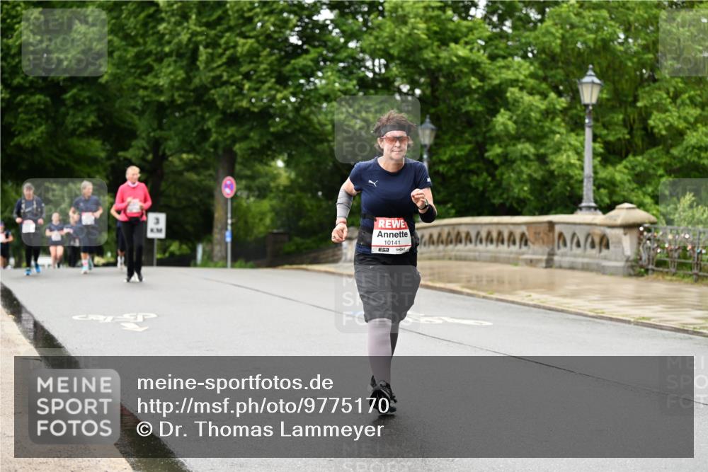 14.06.2026 - REWE Women's Run Dr. Thomas Lammeyer http://msf.ph/oto/9775170 14.06.2026 09:57:15 Laufen 10141, 57 meine-sportfotos.de