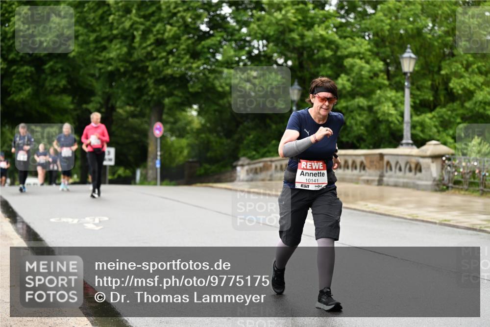 14.06.2026 - REWE Women's Run Dr. Thomas Lammeyer http://msf.ph/oto/9775175 14.06.2026 09:57:15 Laufen 10141, 7 meine-sportfotos.de