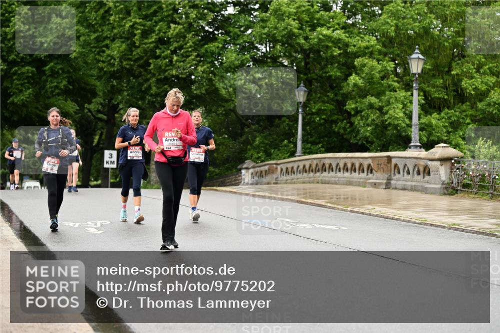 14.06.2026 - REWE Women's Run Dr. Thomas Lammeyer http://msf.ph/oto/9775202 14.06.2026 09:57:21 Laufen 3, 10161 meine-sportfotos.de
