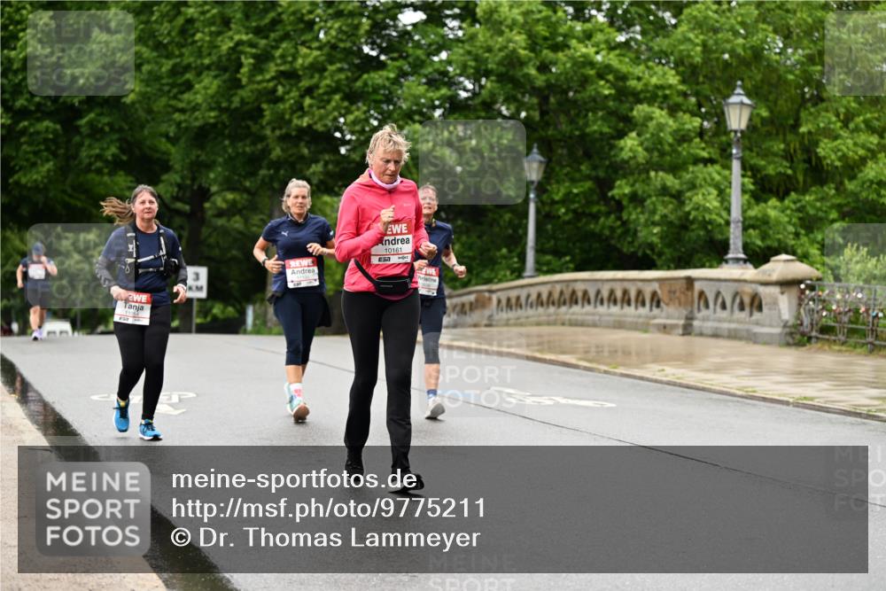 14.06.2026 - REWE Women's Run Dr. Thomas Lammeyer http://msf.ph/oto/9775211 14.06.2026 09:57:22 Laufen 11054, 10161, 57 meine-sportfotos.de