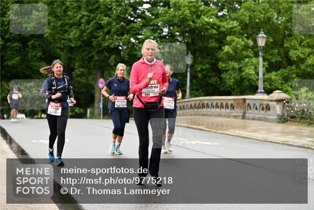 14.06.2026 - REWE Women's Run Dr. Thomas Lammeyer http://msf.ph/oto/9775218 14.06.2026 09:57:23 Laufen 10161, 7 meine-sportfotos.de