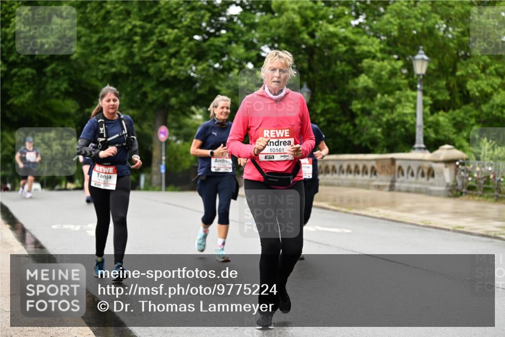 14.06.2026 - REWE Women's Run Dr. Thomas Lammeyer http://msf.ph/oto/9775224 14.06.2026 09:57:23 Laufen 11054, 10161, 7 meine-sportfotos.de
