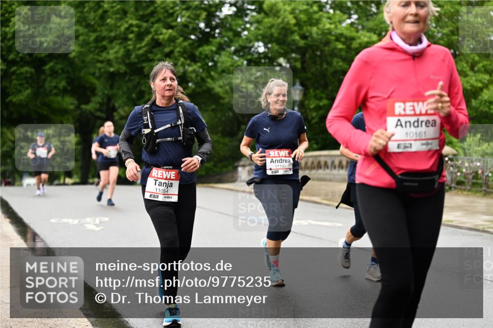 14.06.2026 - REWE Women's Run Dr. Thomas Lammeyer http://msf.ph/oto/9775235 14.06.2026 09:57:25 Laufen 11054, 7, 11100, 7, 10161 meine-sportfotos.de