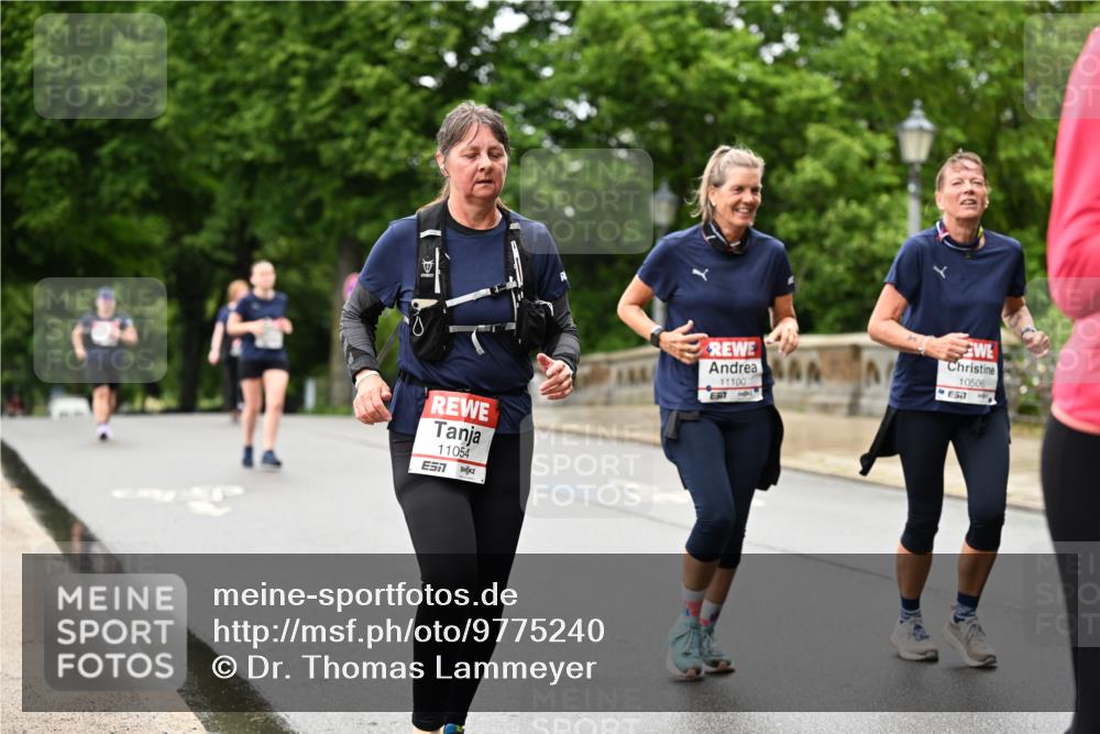 14.06.2026 - REWE Women's Run Dr. Thomas Lammeyer http://msf.ph/oto/9775240 14.06.2026 09:57:25 Laufen 11054, 11100, 10506 meine-sportfotos.de