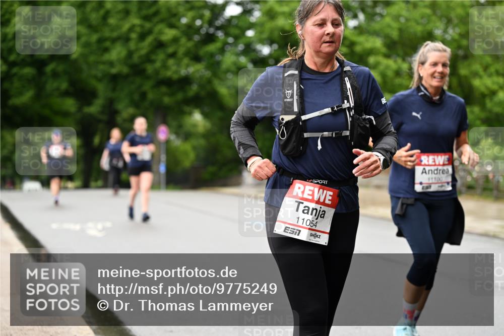 14.06.2026 - REWE Women's Run Dr. Thomas Lammeyer http://msf.ph/oto/9775249 14.06.2026 09:57:26 Laufen 11054, 11700 meine-sportfotos.de