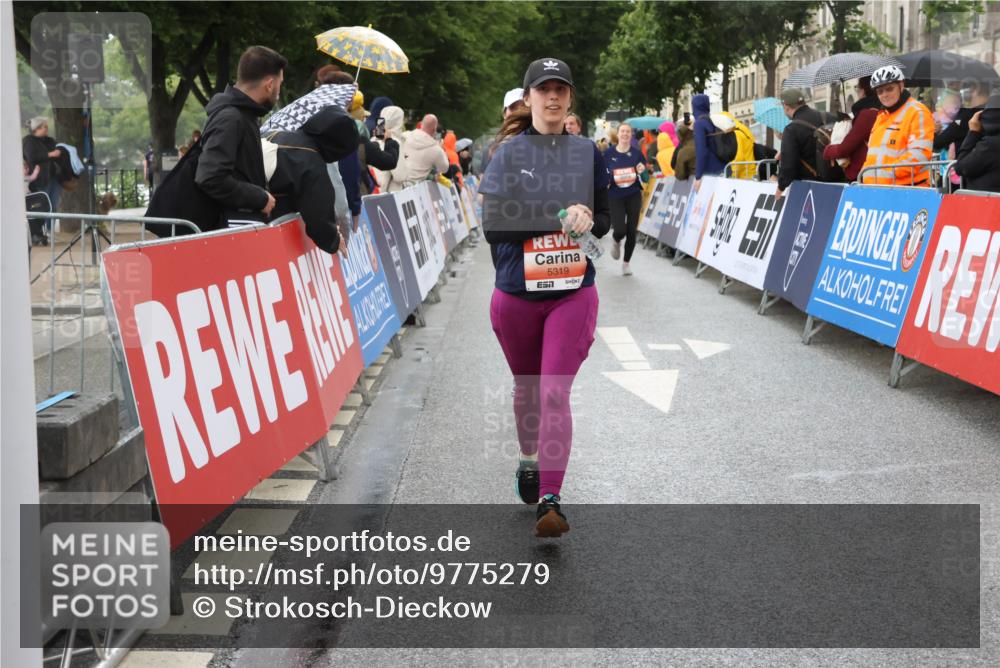 14.06.2026 - REWE Women's Run Strokosch-Dieckow http://msf.ph/oto/9775279 14.06.2026 11:07:33 Ziel 5118, 5190, 5319, 5369, 5412, 5476, 5630, 5728, 5808, 5895, 6065 meine-sportfotos.de