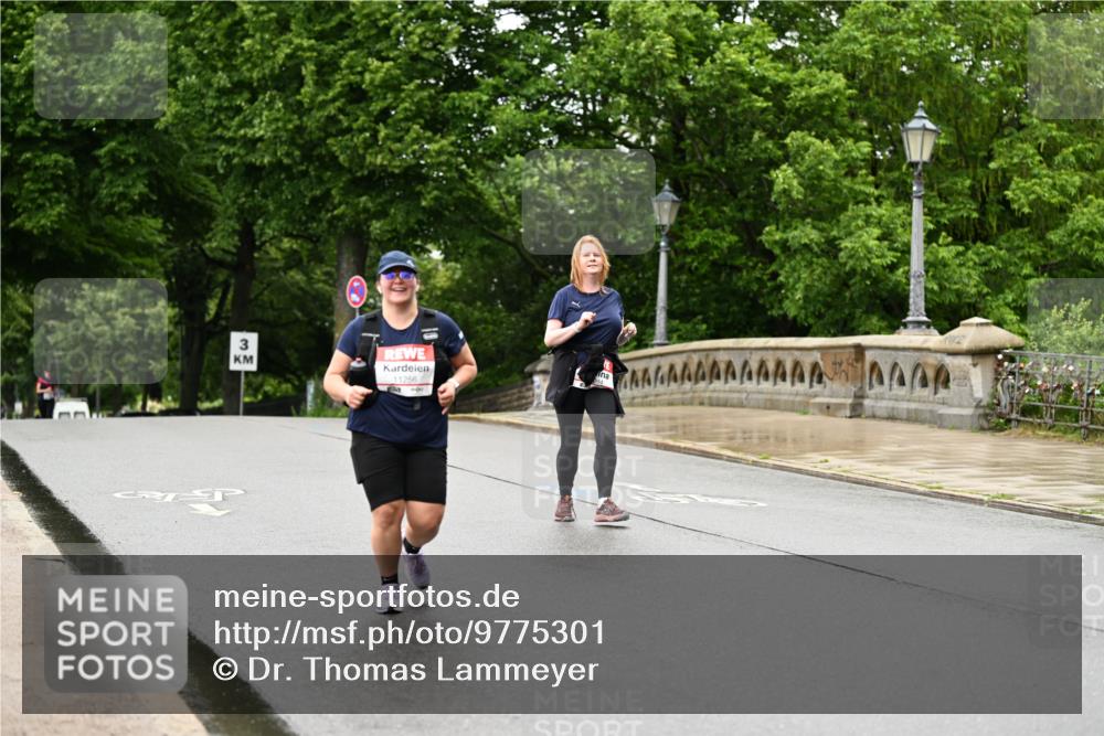 14.06.2026 - REWE Women's Run Dr. Thomas Lammeyer http://msf.ph/oto/9775301 14.06.2026 09:57:32 Laufen 11256 meine-sportfotos.de