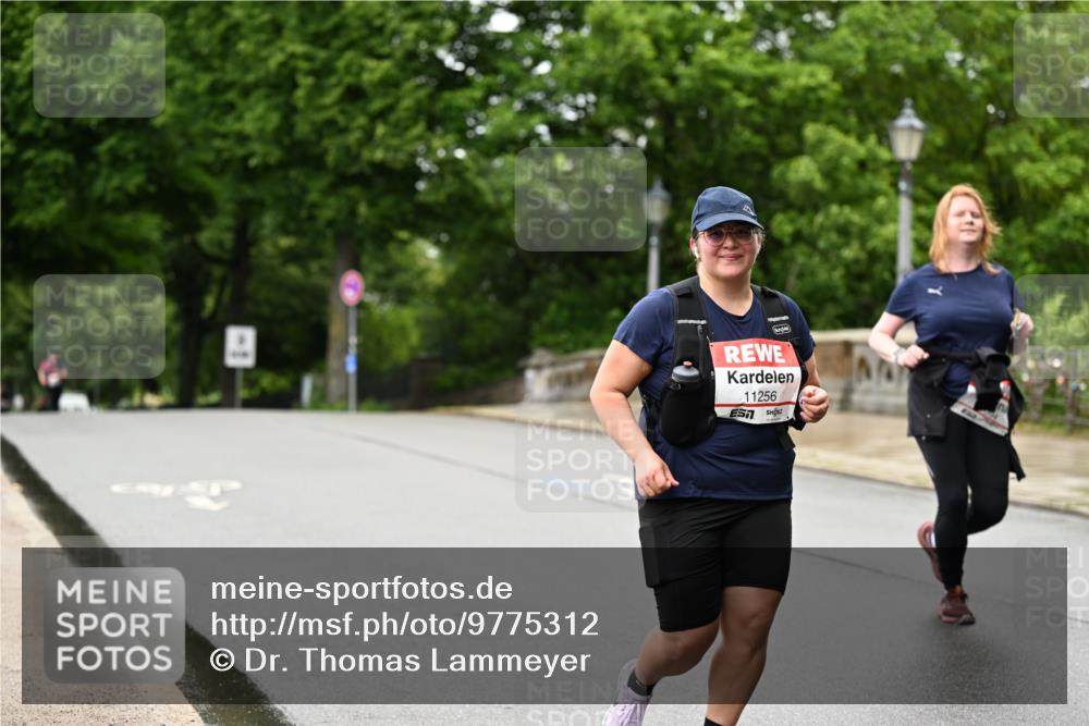 14.06.2026 - REWE Women's Run Dr. Thomas Lammeyer http://msf.ph/oto/9775312 14.06.2026 09:57:34 Laufen 10, 11256 meine-sportfotos.de