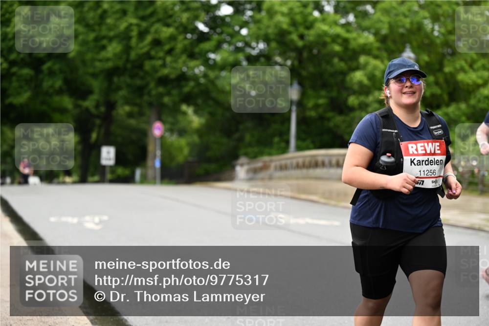 14.06.2026 - REWE Women's Run Dr. Thomas Lammeyer http://msf.ph/oto/9775317 14.06.2026 09:57:35 Laufen 11256, 577 meine-sportfotos.de