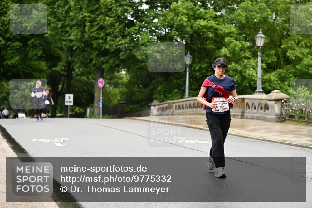 14.06.2026 - REWE Women's Run Dr. Thomas Lammeyer http://msf.ph/oto/9775332 14.06.2026 09:57:53 Laufen 11392, 7 meine-sportfotos.de