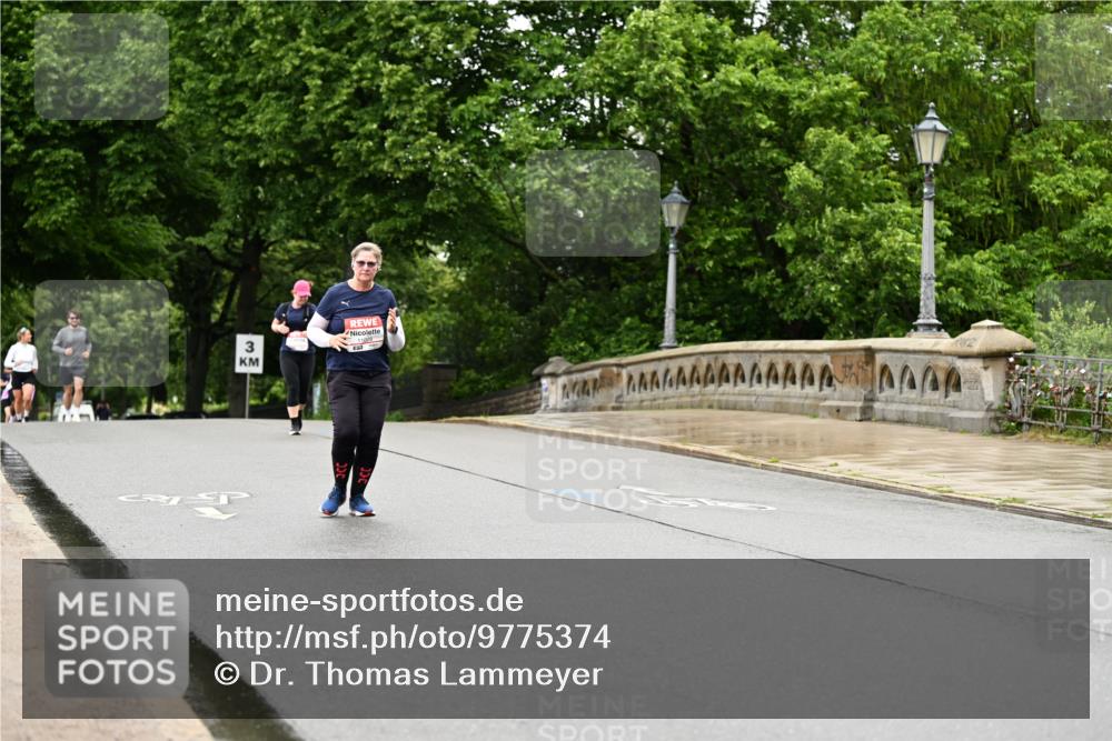 14.06.2026 - REWE Women's Run Dr. Thomas Lammeyer http://msf.ph/oto/9775374 14.06.2026 09:57:59 Laufen 3, 853 meine-sportfotos.de