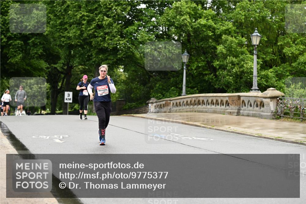 14.06.2026 - REWE Women's Run Dr. Thomas Lammeyer http://msf.ph/oto/9775377 14.06.2026 09:58:00 Laufen 3 meine-sportfotos.de