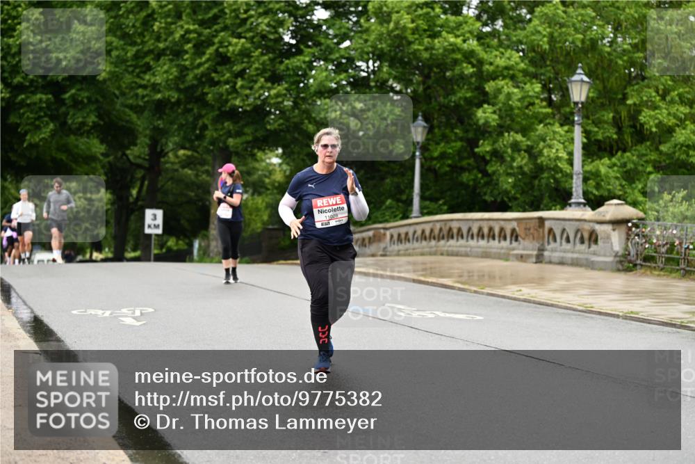 14.06.2026 - REWE Women's Run Dr. Thomas Lammeyer http://msf.ph/oto/9775382 14.06.2026 09:58:02 Laufen 3, 11028 meine-sportfotos.de