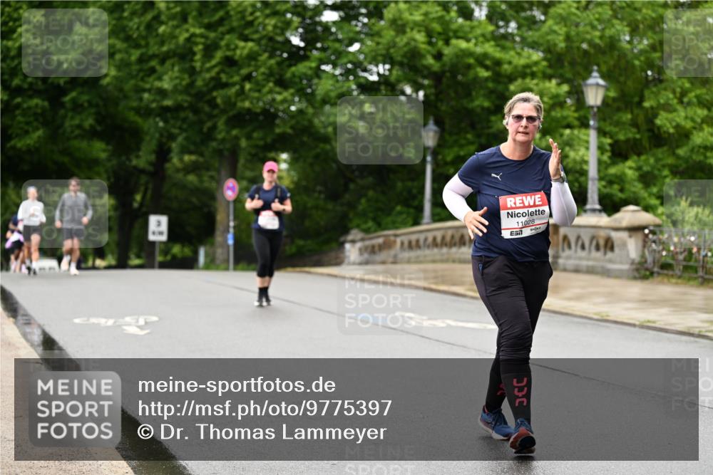 14.06.2026 - REWE Women's Run Dr. Thomas Lammeyer http://msf.ph/oto/9775397 14.06.2026 09:58:03 Laufen 11028, 7222 meine-sportfotos.de