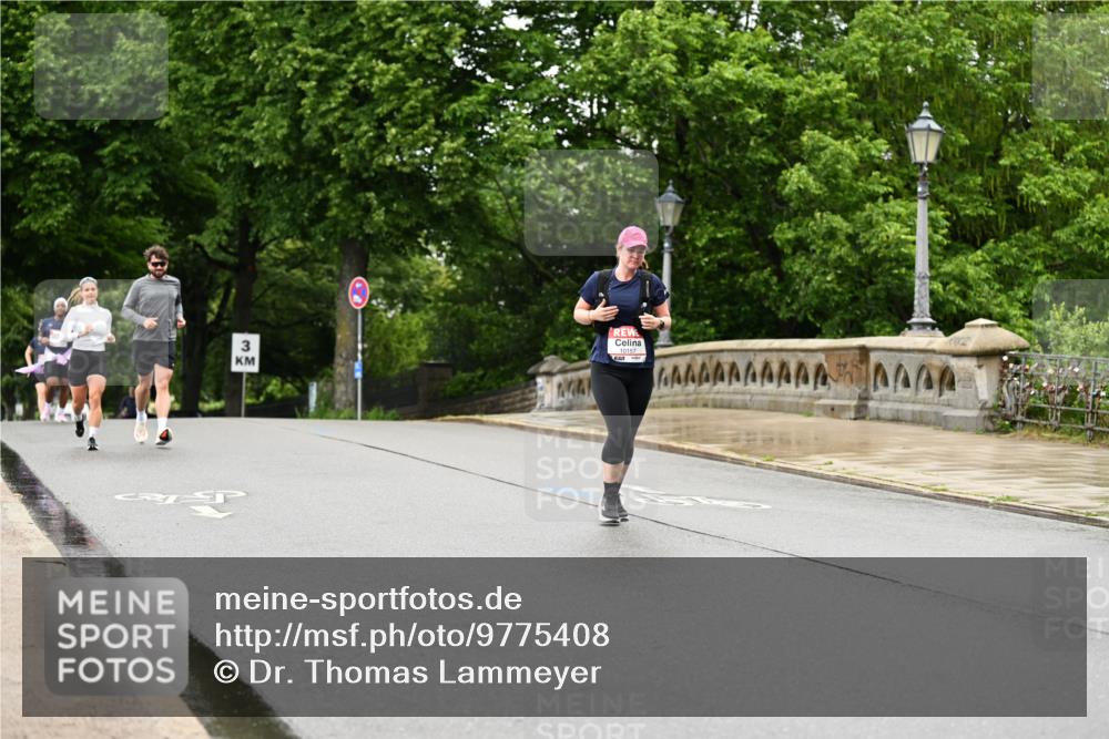 14.06.2026 - REWE Women's Run Dr. Thomas Lammeyer http://msf.ph/oto/9775408 14.06.2026 09:58:05 Laufen 3, 10157 meine-sportfotos.de
