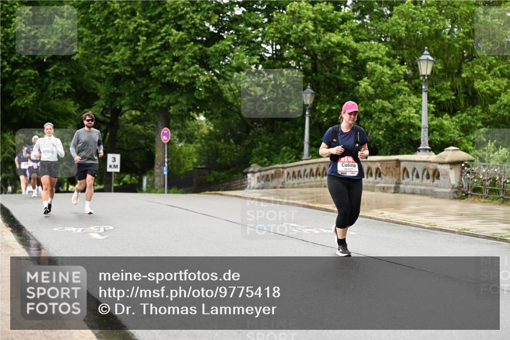 14.06.2026 - REWE Women's Run Dr. Thomas Lammeyer http://msf.ph/oto/9775418 14.06.2026 09:58:06 Laufen 3, 10157 meine-sportfotos.de