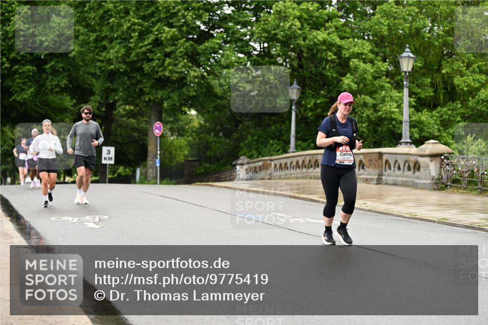 14.06.2026 - REWE Women's Run Dr. Thomas Lammeyer http://msf.ph/oto/9775419 14.06.2026 09:58:06 Laufen 3, 10157 meine-sportfotos.de