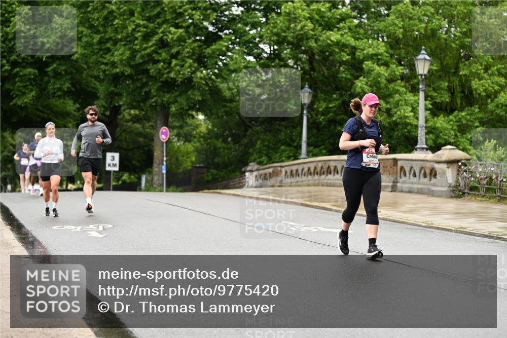 14.06.2026 - REWE Women's Run Dr. Thomas Lammeyer http://msf.ph/oto/9775420 14.06.2026 09:58:06 Laufen 3, 10157 meine-sportfotos.de