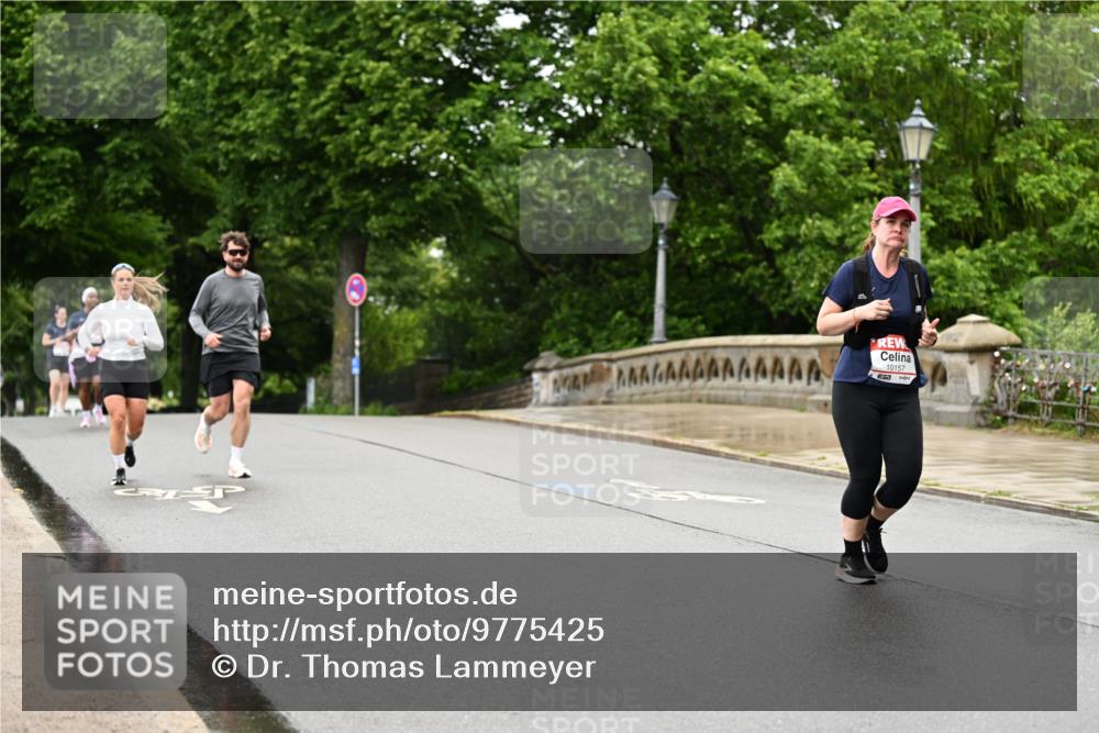 14.06.2026 - REWE Women's Run Dr. Thomas Lammeyer http://msf.ph/oto/9775425 14.06.2026 09:58:07 Laufen 12395, 10157 meine-sportfotos.de
