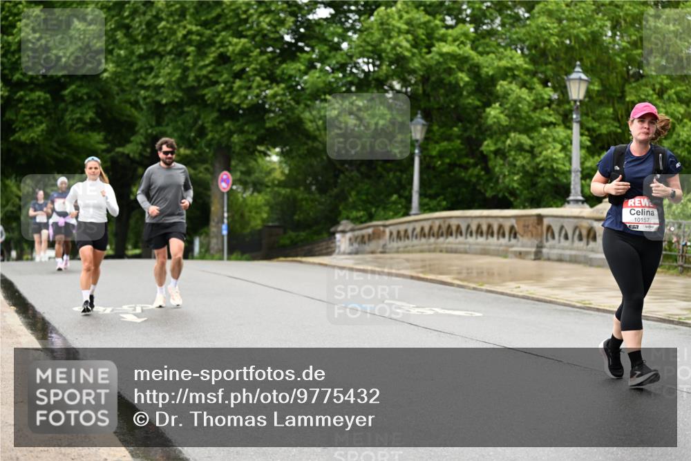 14.06.2026 - REWE Women's Run Dr. Thomas Lammeyer http://msf.ph/oto/9775432 14.06.2026 09:58:07 Laufen 10157 meine-sportfotos.de