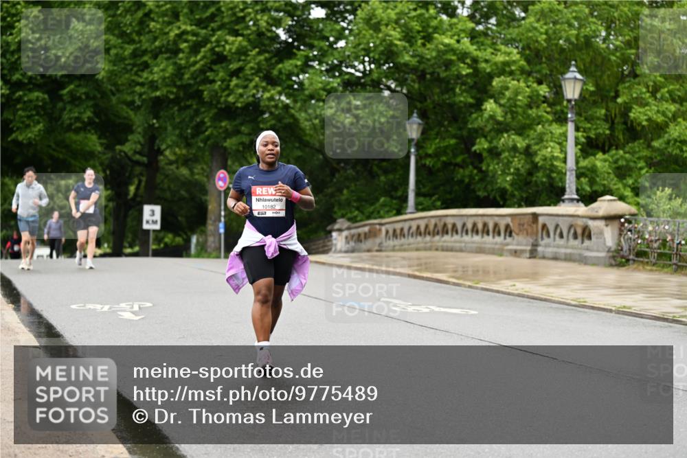 14.06.2026 - REWE Women's Run Dr. Thomas Lammeyer http://msf.ph/oto/9775489 14.06.2026 09:58:15 Laufen 10182, 7 meine-sportfotos.de