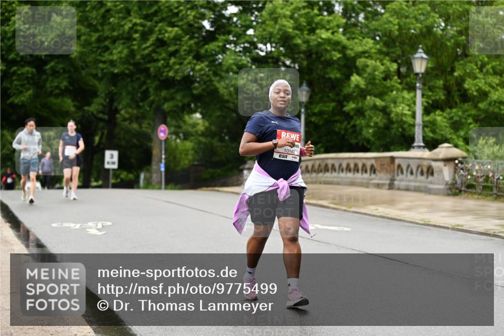 14.06.2026 - REWE Women's Run Dr. Thomas Lammeyer http://msf.ph/oto/9775499 14.06.2026 09:58:16 Laufen 10182, 57 meine-sportfotos.de