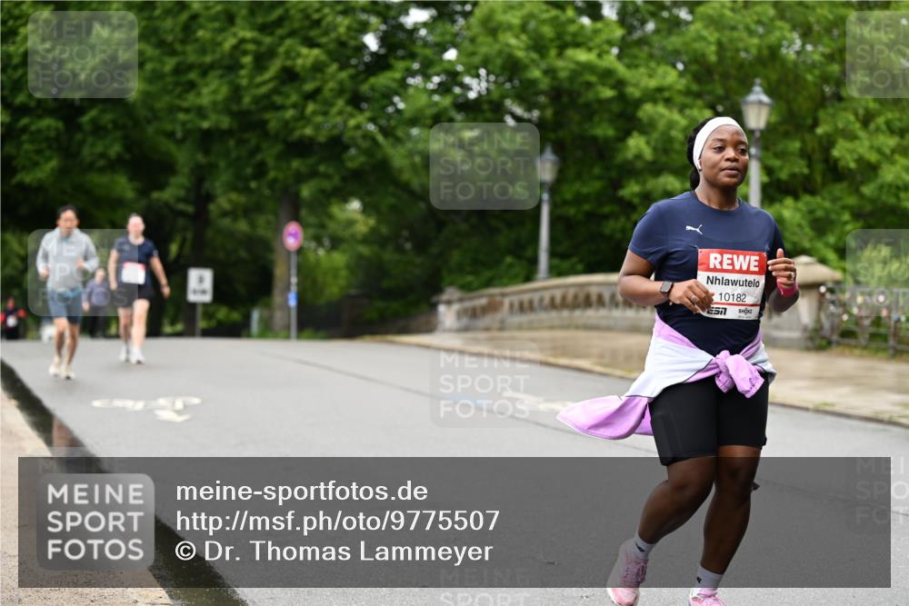 14.06.2026 - REWE Women's Run Dr. Thomas Lammeyer http://msf.ph/oto/9775507 14.06.2026 09:58:17 Laufen 10182 meine-sportfotos.de