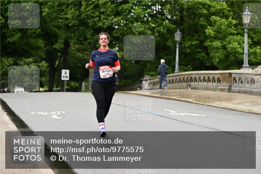 14.06.2026 - REWE Women's Run Dr. Thomas Lammeyer http://msf.ph/oto/9775575 14.06.2026 09:58:40 Laufen 11384, 57 meine-sportfotos.de