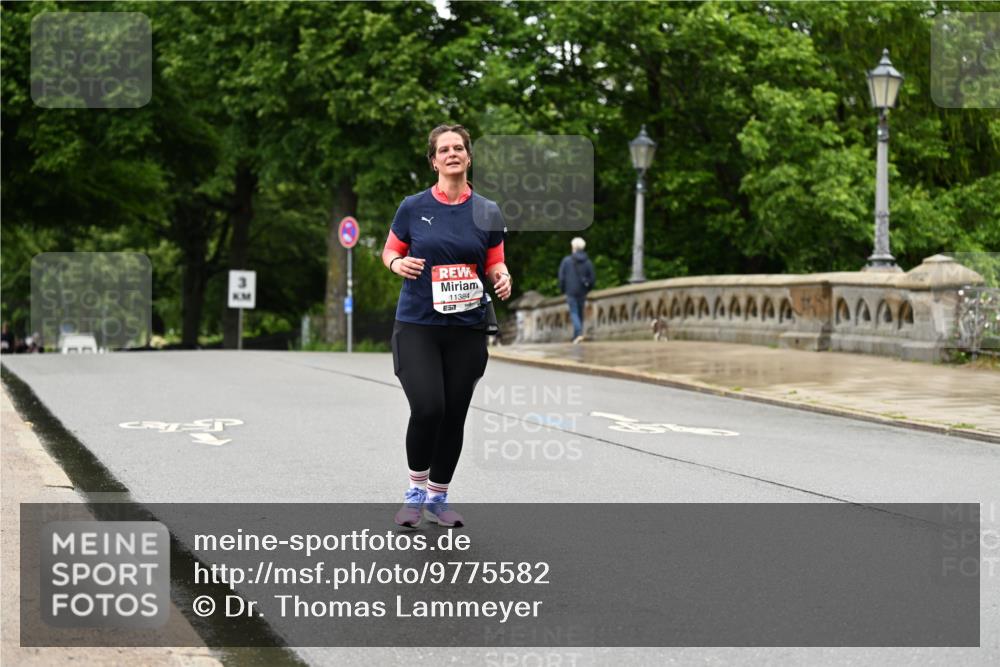 14.06.2026 - REWE Women's Run Dr. Thomas Lammeyer http://msf.ph/oto/9775582 14.06.2026 09:58:41 Laufen 11384, 57 meine-sportfotos.de