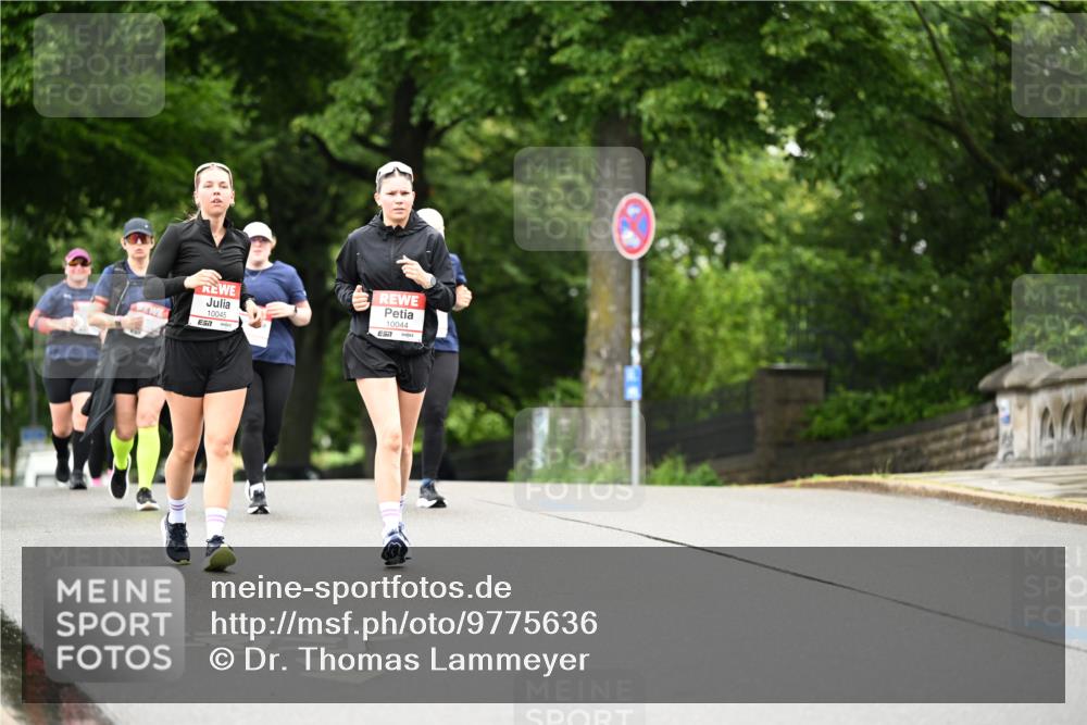 14.06.2026 - REWE Women's Run Dr. Thomas Lammeyer http://msf.ph/oto/9775636 14.06.2026 09:59:11 Laufen 4, 10045, 7, 10044, 57 meine-sportfotos.de