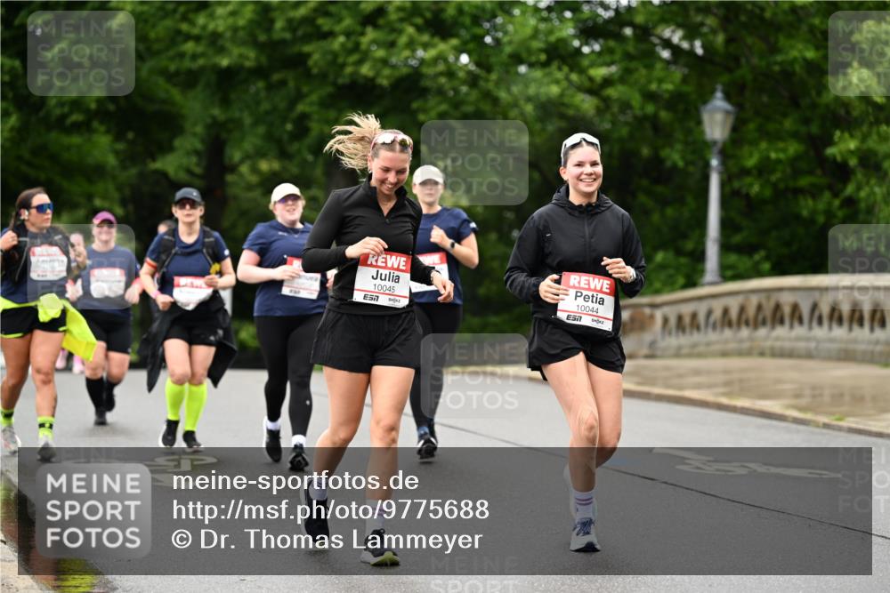 14.06.2026 - REWE Women's Run Dr. Thomas Lammeyer http://msf.ph/oto/9775688 14.06.2026 09:59:16 Laufen 737, 10045, 10044, 7 meine-sportfotos.de