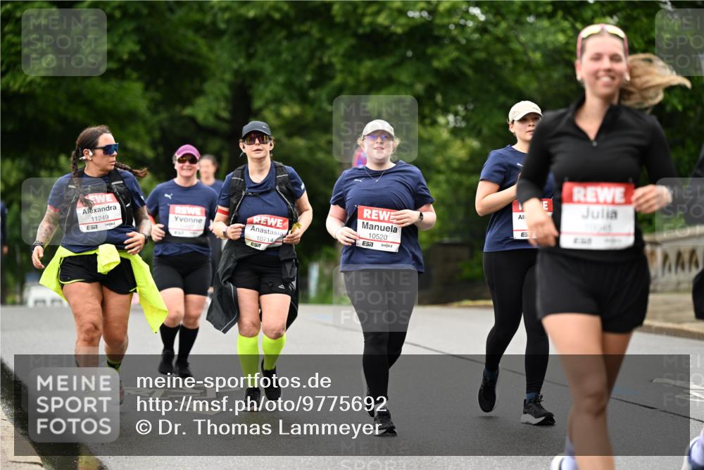 14.06.2026 - REWE Women's Run Dr. Thomas Lammeyer http://msf.ph/oto/9775692 14.06.2026 09:59:17 Laufen 11249, 57, 10714, 7, 10520, 57 meine-sportfotos.de