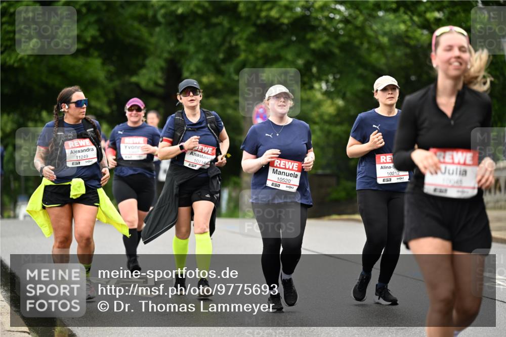 14.06.2026 - REWE Women's Run Dr. Thomas Lammeyer http://msf.ph/oto/9775693 14.06.2026 09:59:17 Laufen 11249, 57, 10714, 7, 10520, 10212, 7, 10046, 61317 meine-sportfotos.de