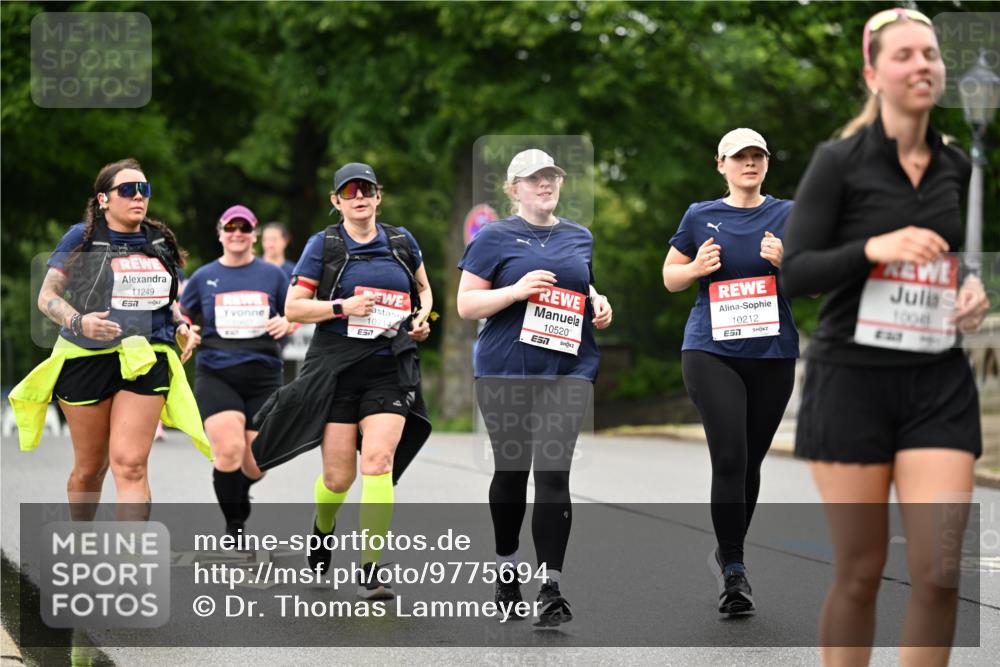 14.06.2026 - REWE Women's Run Dr. Thomas Lammeyer http://msf.ph/oto/9775694 14.06.2026 09:59:17 Laufen 11249, 7, 10714, 57, 10520, 57, 10212, 1004 meine-sportfotos.de