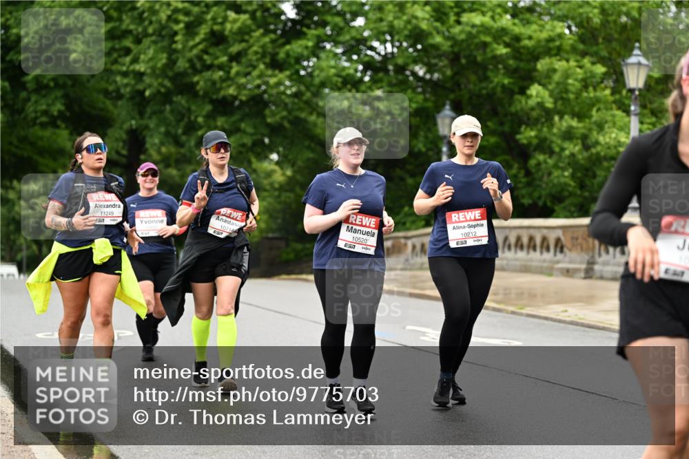 14.06.2026 - REWE Women's Run Dr. Thomas Lammeyer http://msf.ph/oto/9775703 14.06.2026 09:59:18 Laufen 11249, 10714, 657, 10520, 7, 10212 meine-sportfotos.de