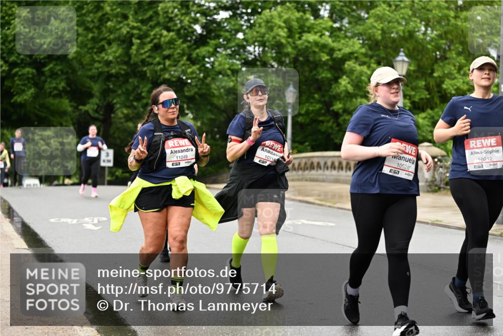 14.06.2026 - REWE Women's Run Dr. Thomas Lammeyer http://msf.ph/oto/9775714 14.06.2026 09:59:20 Laufen 11249, 7, 10714, 10520, 7, 10212, 7 meine-sportfotos.de