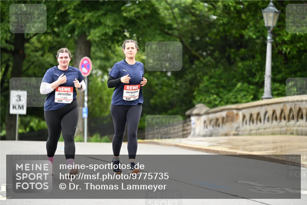 14.06.2026 - REWE Women's Run Dr. Thomas Lammeyer http://msf.ph/oto/9775735 14.06.2026 09:59:23 Laufen 3, 11465, 57, 11064 meine-sportfotos.de